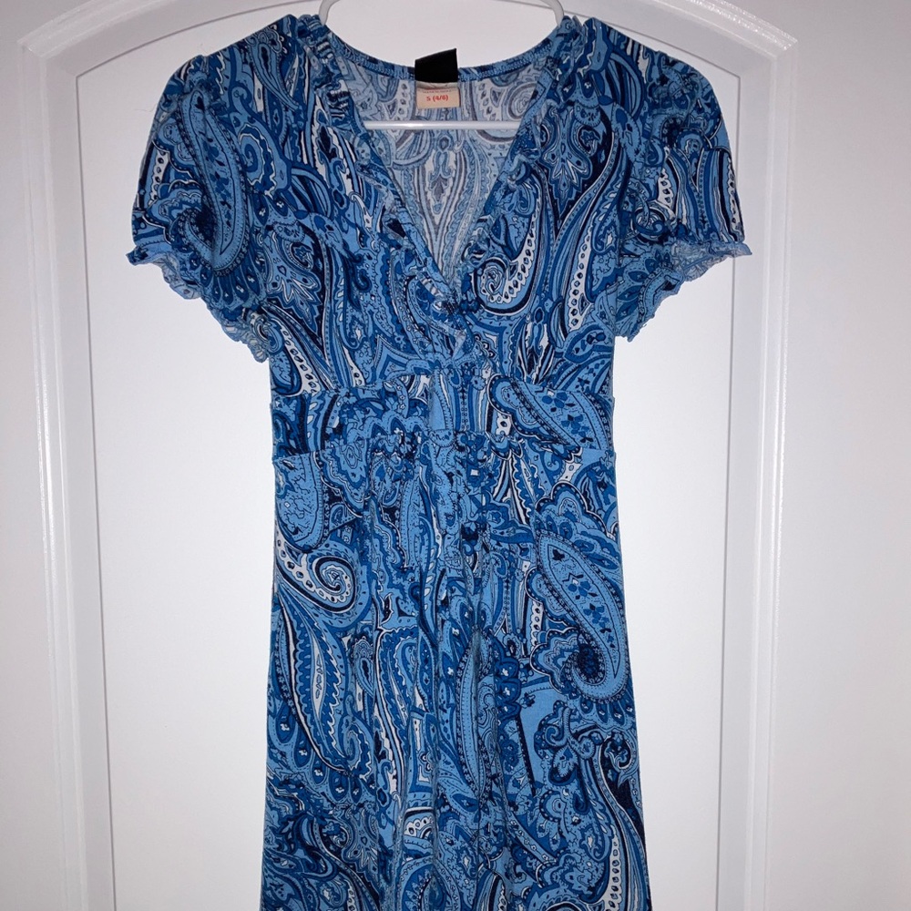 Fire Portfolio blue paisley dress with tie back and ruffle sleeves